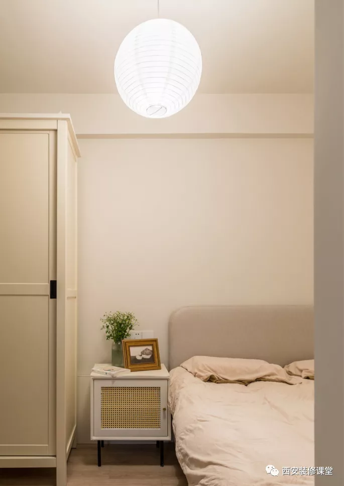 70㎡两室暗厅，改造暖色婚房