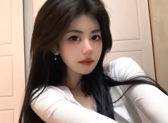 美丽|女孩曝光父母年轻时的高颜值照片，惊艳网友：曾3次婉拒电影导演