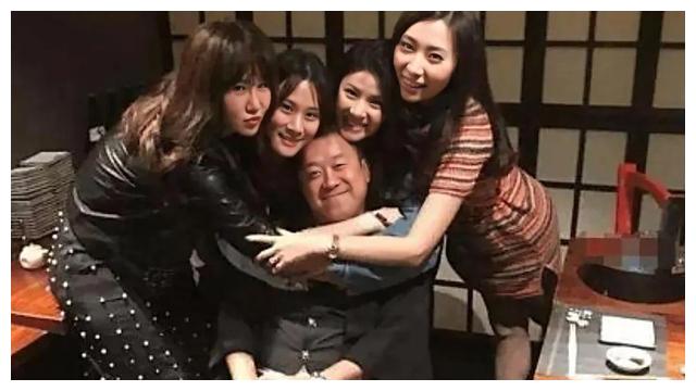 曾志伟|曾志伟结了几次婚？又潜规则多少女演员？