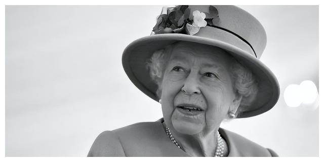 杨丽萍|英国女王去世成“照妖镜”,刘嘉玲罗家英遭炮轰,黄安做法获盛赞