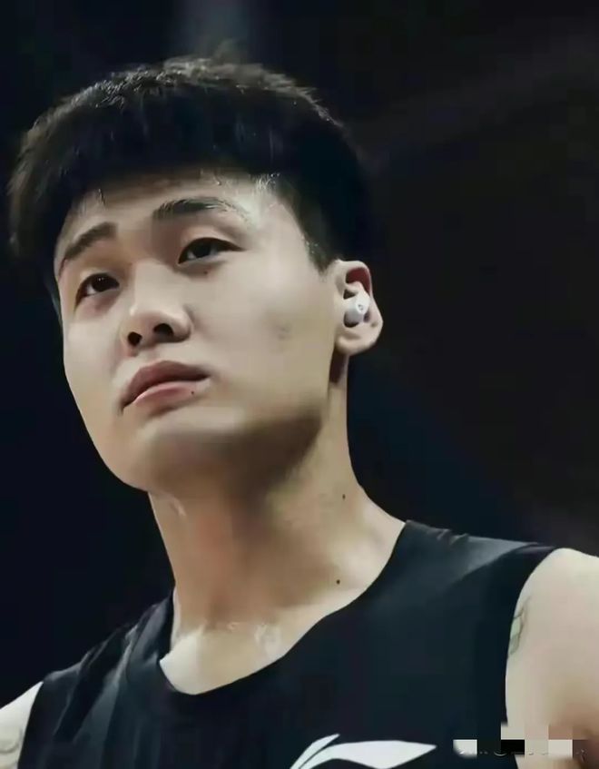 赵睿深夜回复粉丝被恶意曲解,赵睿离队就是假命题 - 体育资讯(主打网)