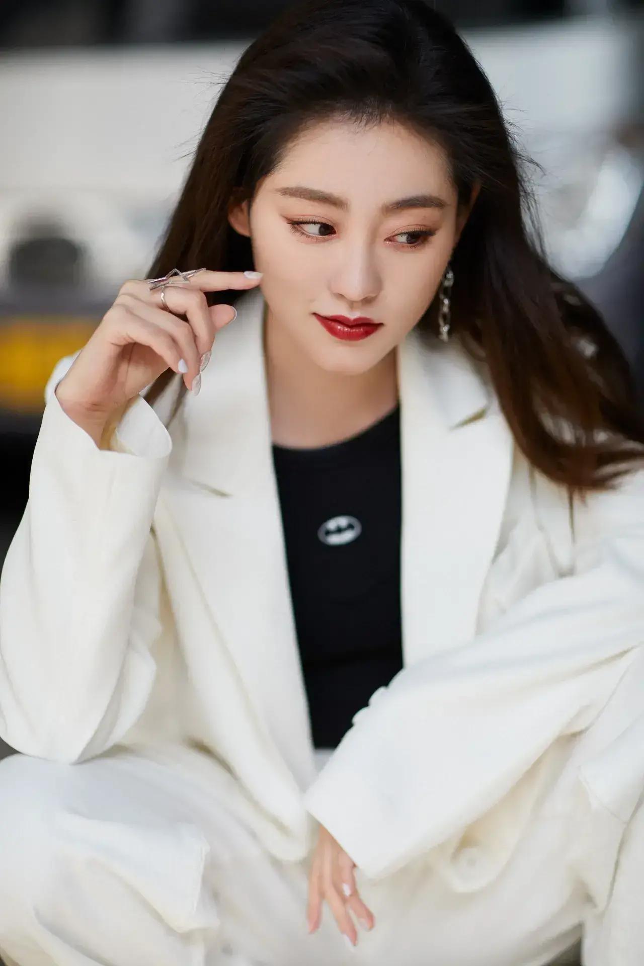 |人生就是一出戏,每个人的角色,都会随着剧情的变化而变化