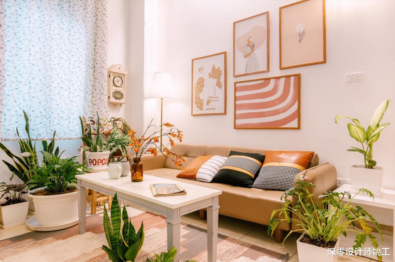 40㎡出租房改造:重新粉饰墙面+花草点缀,一不小心靠软装出圈