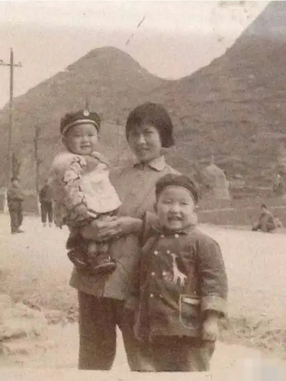 聂远|“情场浪子”聂远:脚踏四船,见一个爱一个,女友一个比一个漂亮