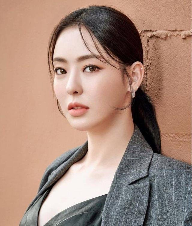 李多喜|《单身即地狱》最吸引竟是李多熙？长腿冻龄美貌被指力压宋智雅？