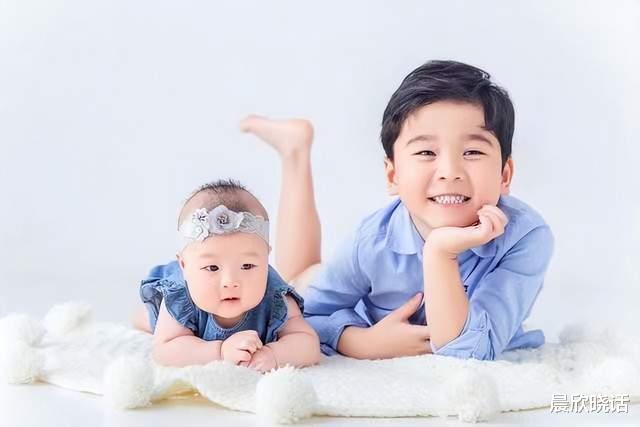 胡蝶|央视名嘴胡蝶：31岁闪婚二嫁陆川，婚后长期分居，她真的幸福吗？