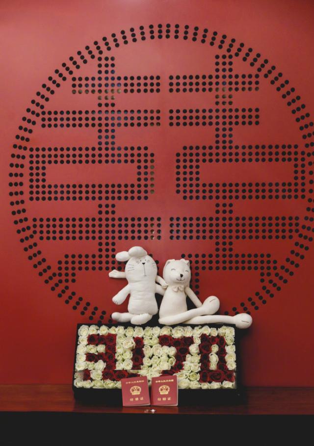 官宣|整整9年,若不是官宣婚讯,我都以为你俩早就结婚了