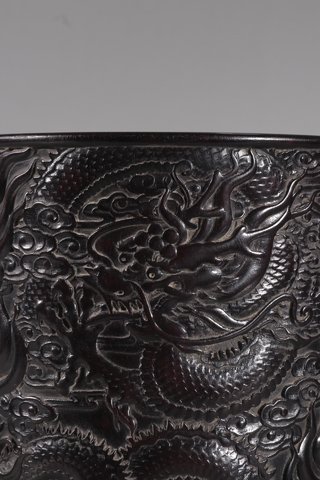 小叶紫檀|清代-小叶紫檀祥龙戏珠大画筒