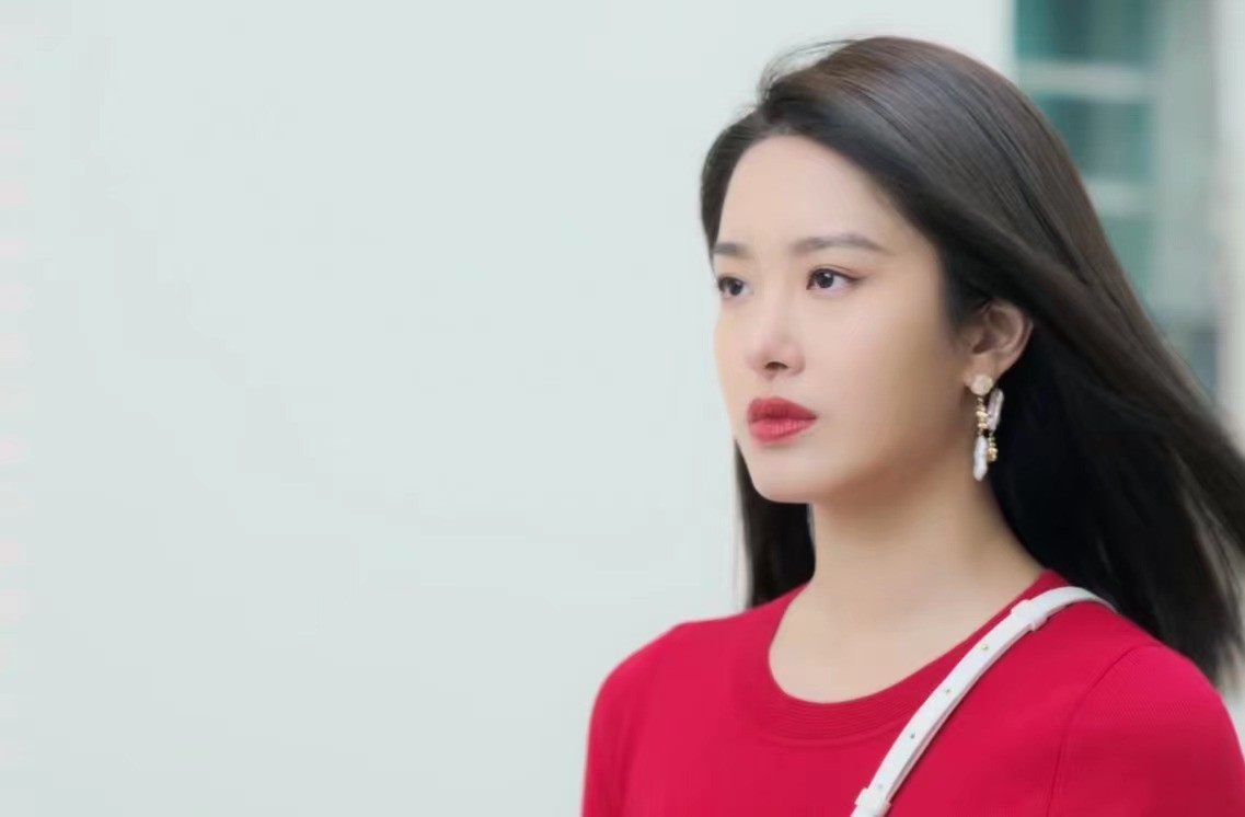 正午阳光|正午阳光不“阳光”了？《欢乐颂3》尬上热搜，被指选角是大败笔