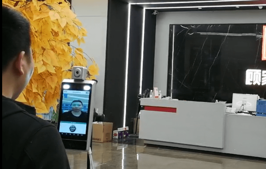 京东|物联网的感知能力,如何为智能机器人和无接触测温终端赋能