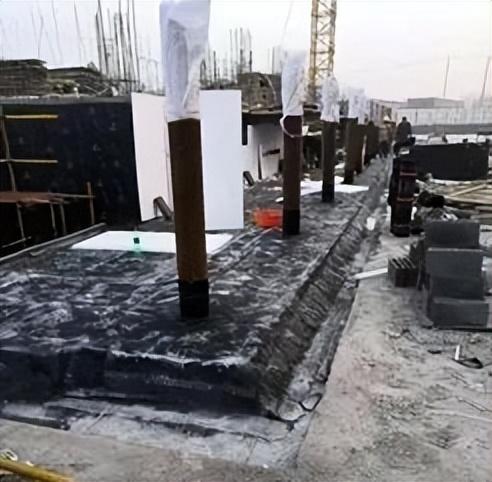 传统后浇带施工弊病多?提前封闭工艺了解一下