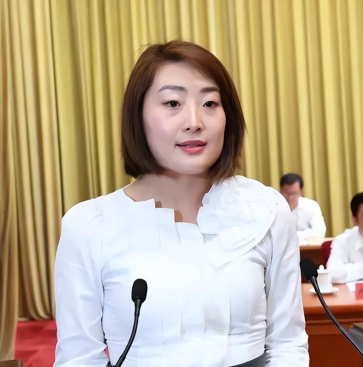 宗馥莉|纪实娃哈哈董事宗馥莉，曾因换掉王力宏被群嘲，如今被赞有先见之明