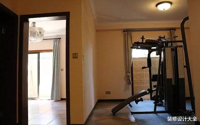 买一楼208平带院子的房子,婆婆骂我脑子进水,现在她却抢着种菜!