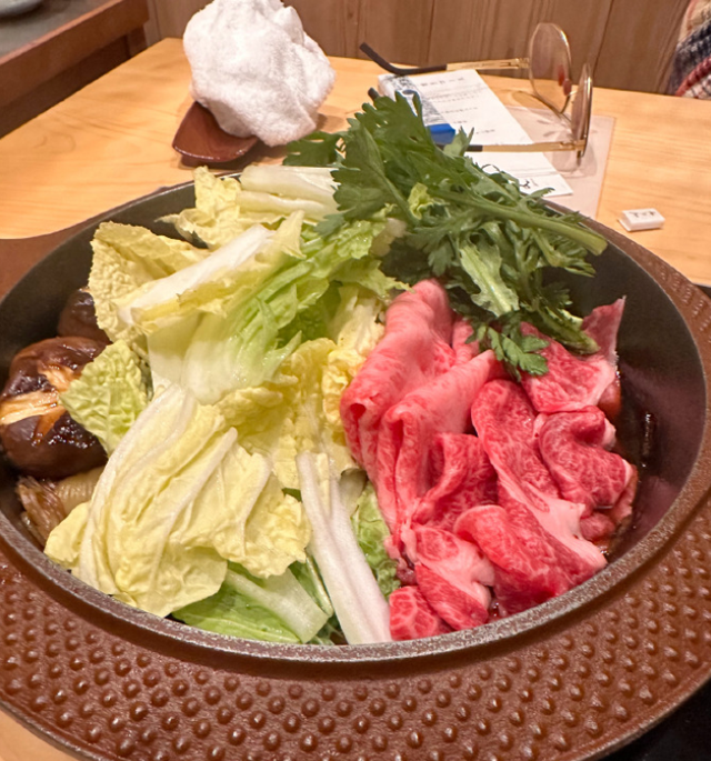 日本旅游|一众港星扎堆日本旅游！黎姿雪地里吃雪糕，李嘉欣蔡一智开心滑雪