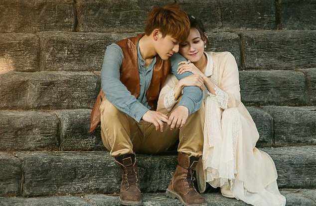 江铠同|江铠同直播带货被骂？满屏都是质疑声，网友：当大家没有记忆？