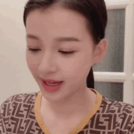 眼霜 没开微博、鲜少露面，她是怎么一直红下来的？