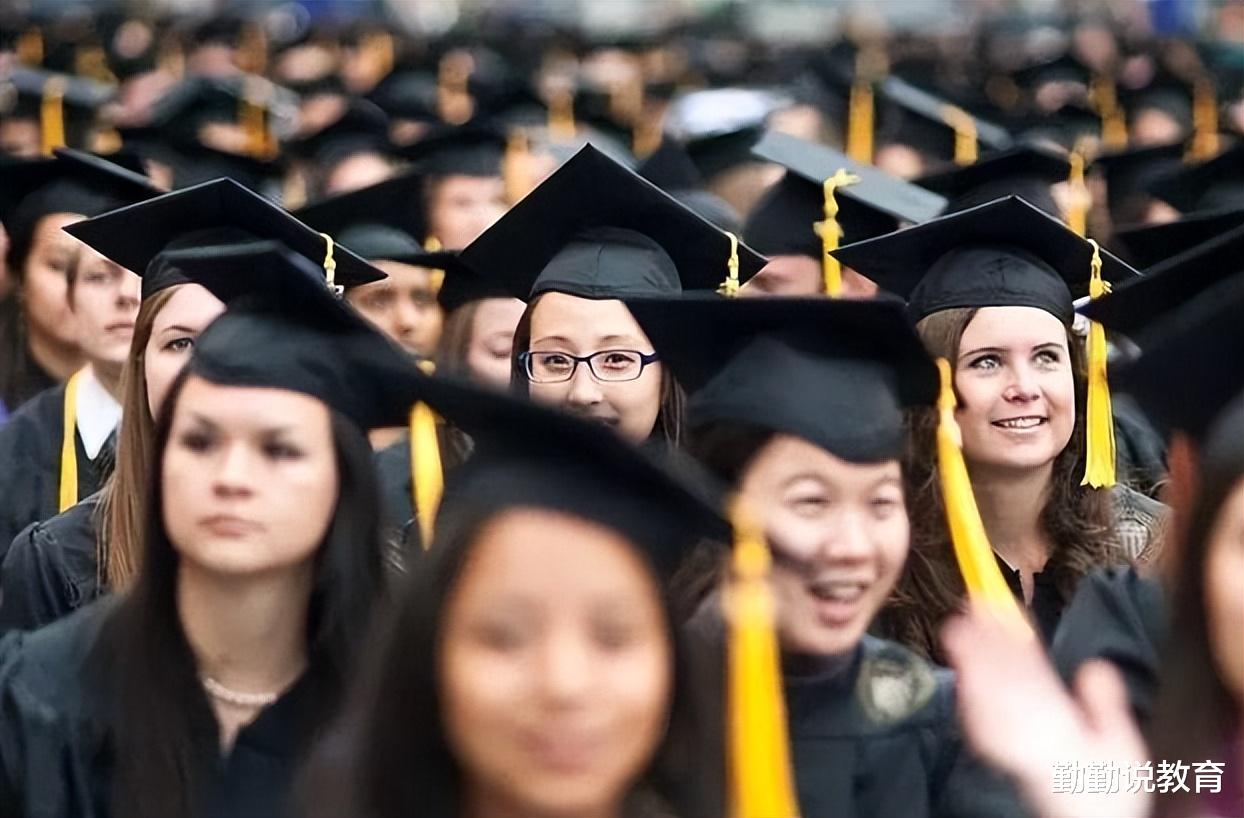 留学生|留学生回国求职屡屡碰壁，用人单位直言：“别拿这种学历糊弄我”