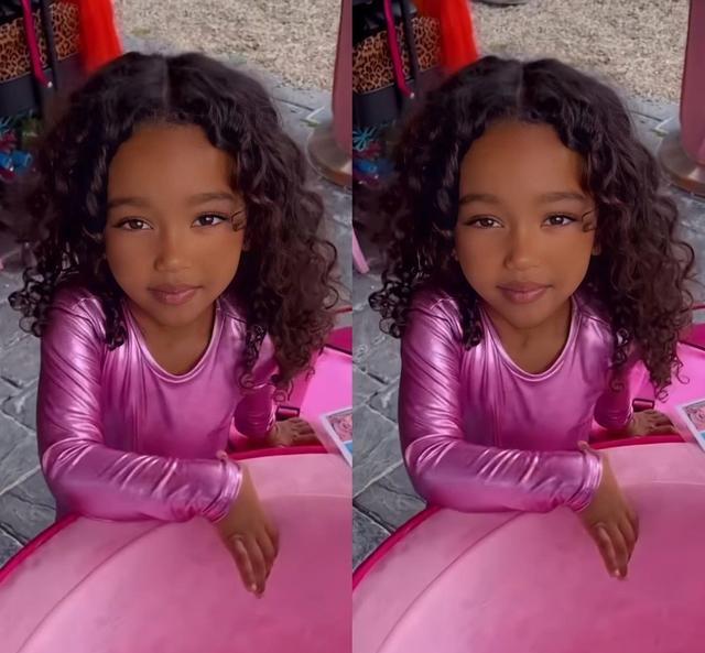 金·卡戴珊|卡戴珊家族给两个娃庆生，金小妹挺孕肚亮相，坎爷抱娃笑容灿烂！