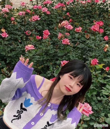 孙悦|孙悦“女王节”晒百变写真,可御可甜获网友点赞:不当明星可惜了