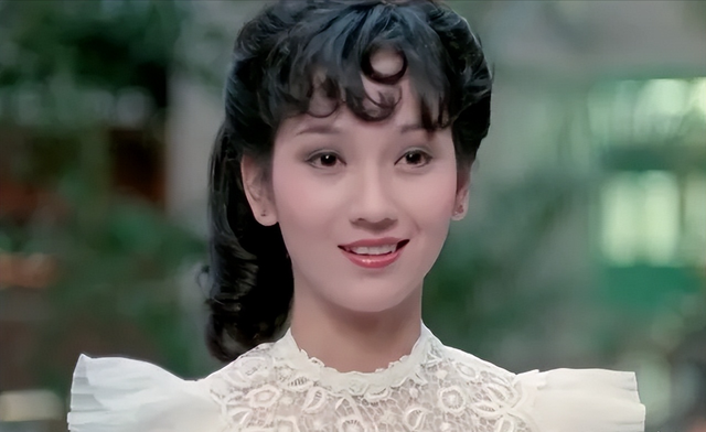 赵雅芝|赵雅芝的情史堪比电视剧集,经历家暴、出轨、偷情、等丰富剧情