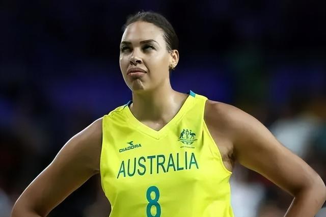 伊巴卡|篮球美女和NBA伊巴卡做饭！前者曾加入成人行业，球迷直呼太般配