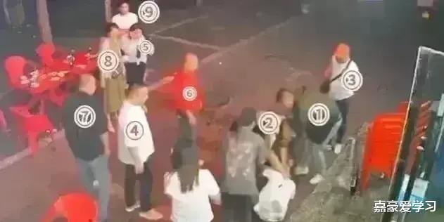 华润置地|沈某俊的别墅曝光,2个人住几百平,奢侈,真没看出来他小学都没毕业