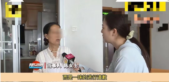 湖南长沙,陈阿姨在地下车库溜达时,发现地上放着一盆鱼没人来拿