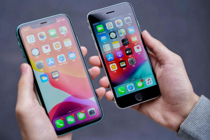 月亮|苹果7一天要充两次电,打游戏的话可能要三次,满电出门没安全感