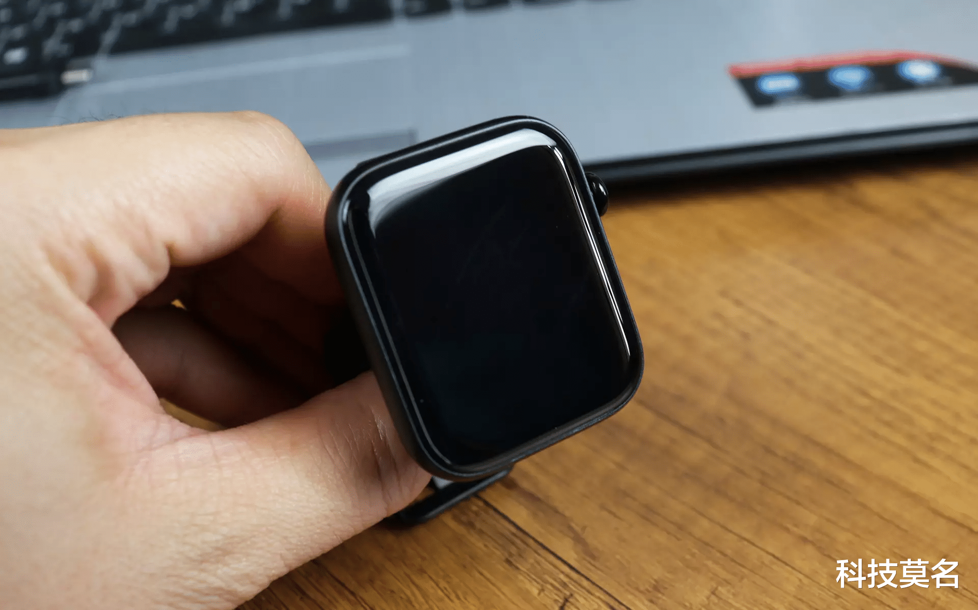 腾讯|轻量化功能丰富能接电话，TicWatch GTH 2智能手表评测