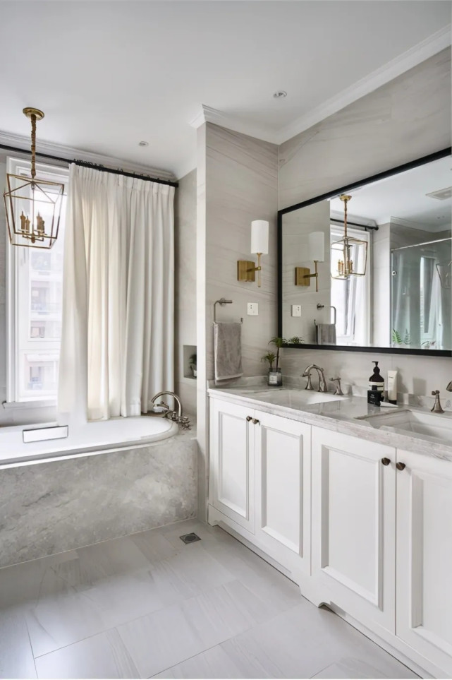 135平现代三居室,将古典融入纯白空间分外和谐