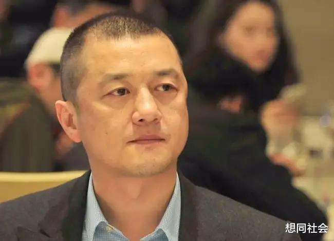 李亚鹏|别吹理想主义了!拉王菲下水、跟投资人耍赖,李亚鹏比你想得复杂