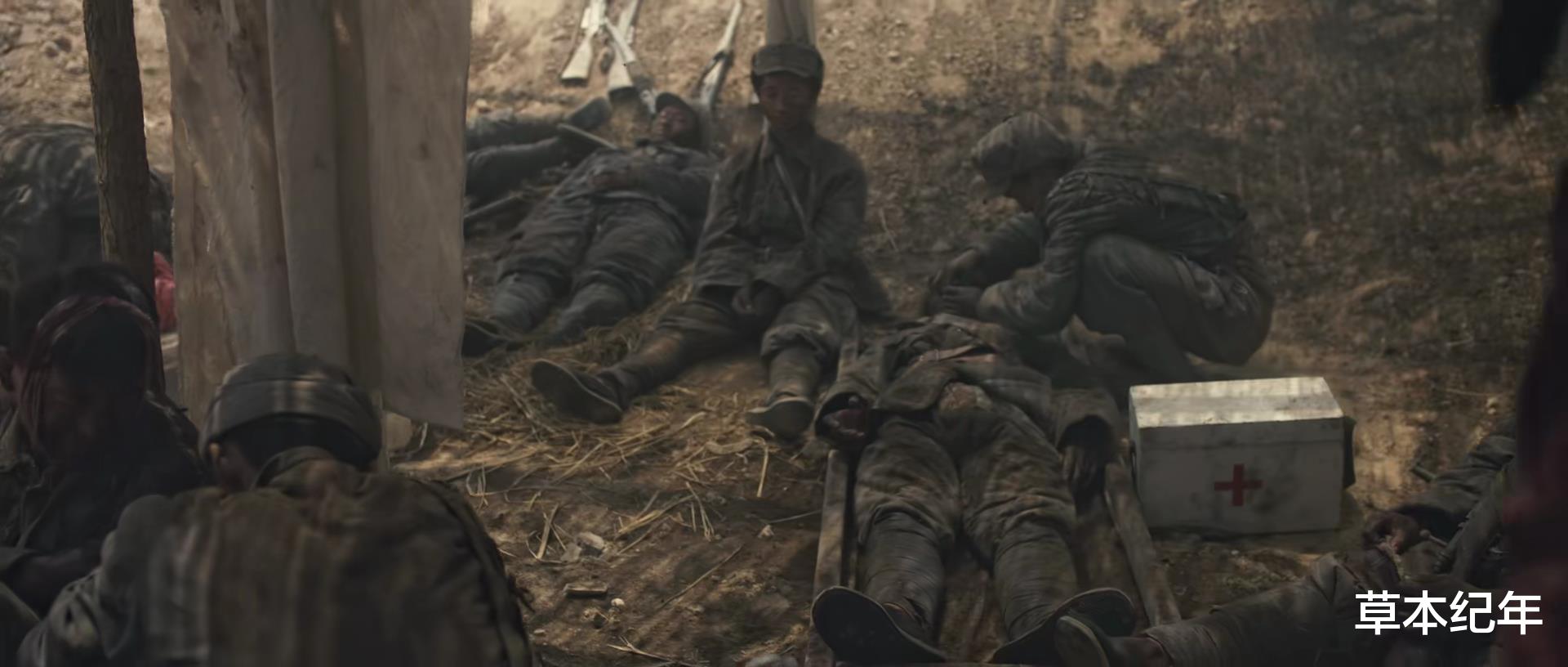 夏洛|开播前以为是烂片，开播后却拿下第一！国产战争片摸到天花板了？