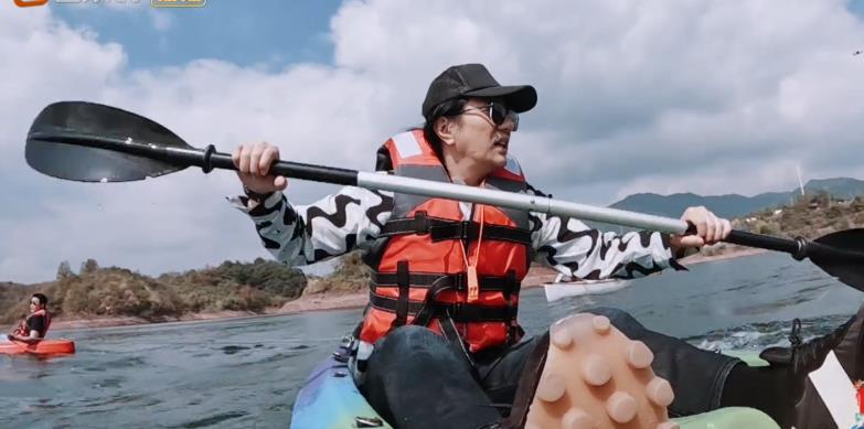 陆毅|陆毅独自带娃吃炸鸡,叛逆挑衅鲍蕾,陈乔恩、张云龙组团拱火