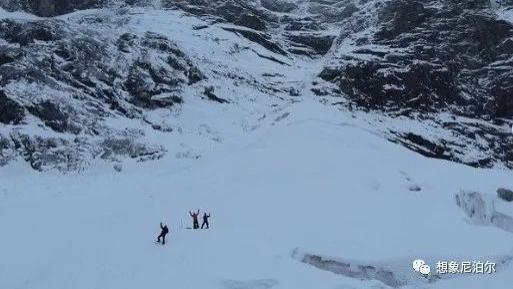 西双版纳|今年秋季，喜马拉雅阿式攀登队伍在季风气候中艰难行进