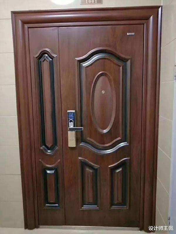 当初不听设计师的意见,坚持不做“表面设计”,现在朋友纷纷效仿