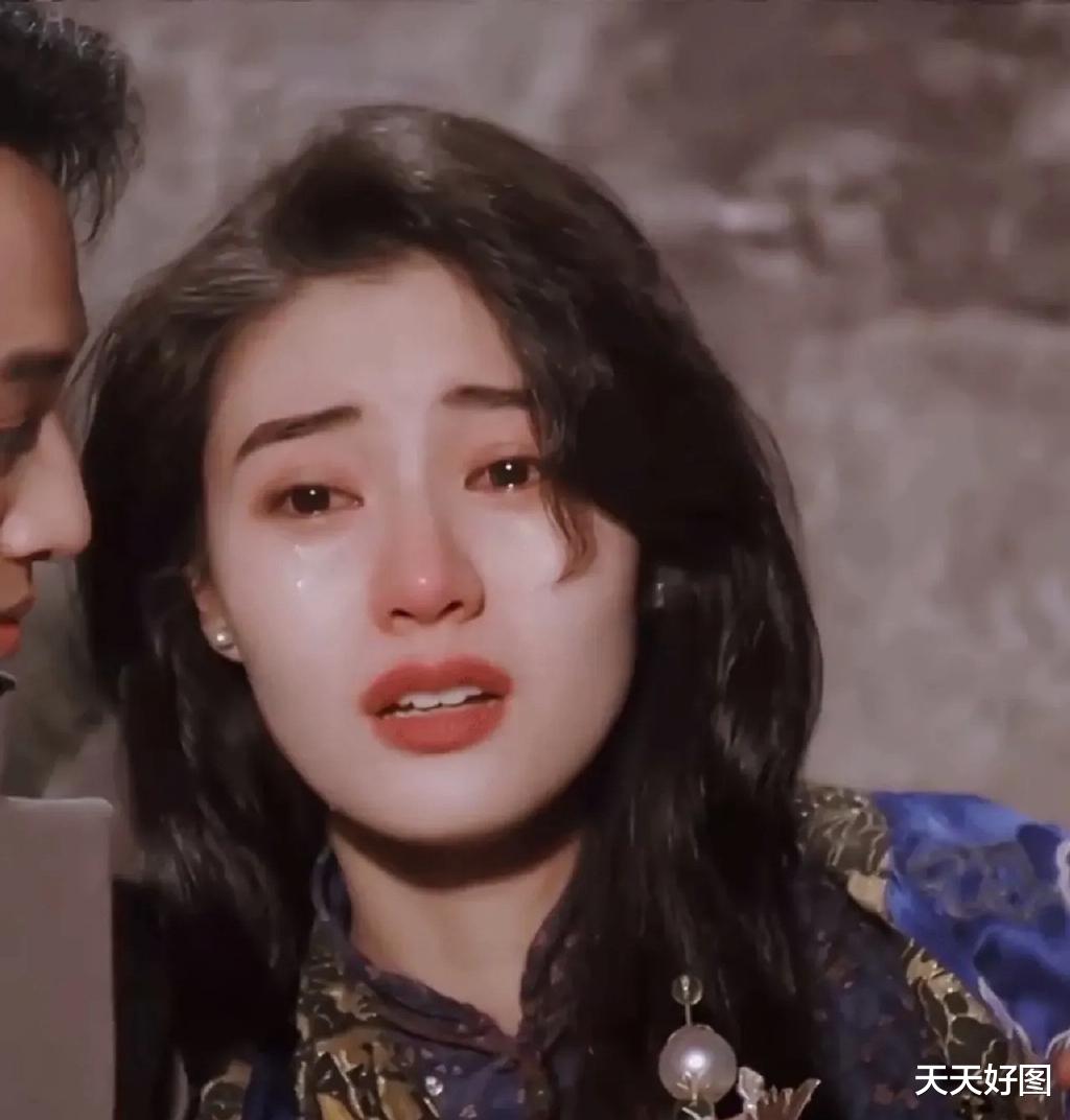 李嘉欣|劫后余生,52岁李嘉欣大秀比基尼靓照,曾住ICU两天特护