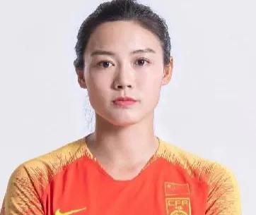 天生丽质|谁说女足无美女？这4位，颜值爆表，天生丽质，无妆出镜也很美