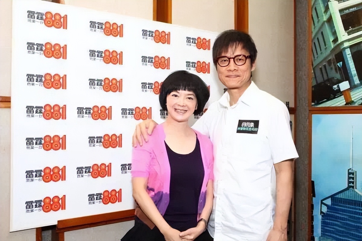 明星|娶小妻子,老来得子的7位明星,满头白发还要赚钱,是福还是祸?