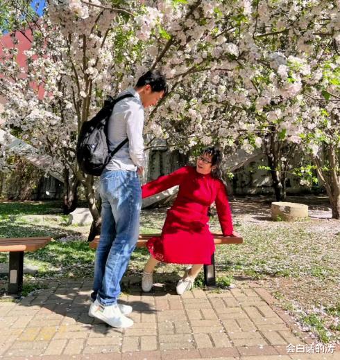 余秀华|余秀华90后男友真实身份被扒，谎话连篇还弃母弃妻，网友：没下限