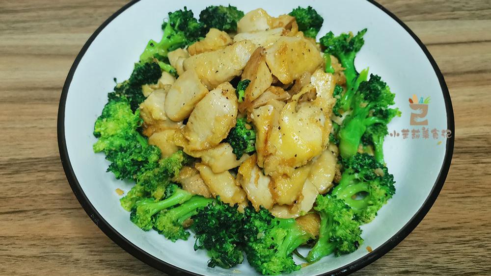 “毒五月”流汗多消耗大，建议多吃3绿3白2红，高钾高蛋白好处多