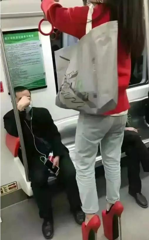 |这要有多少套房子才敢这样子穿？