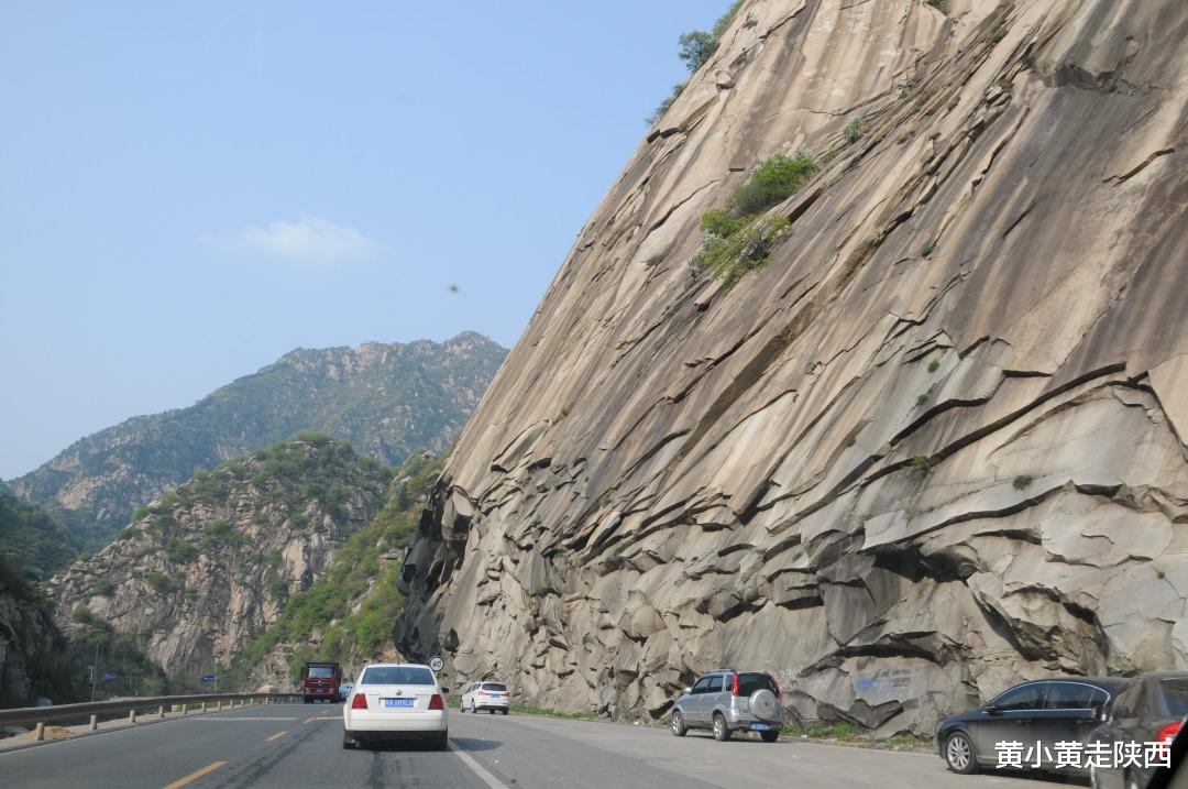 秦岭|秦岭商於古道上的小镇，一路风光旖旎如画，2元美食让人惊艳