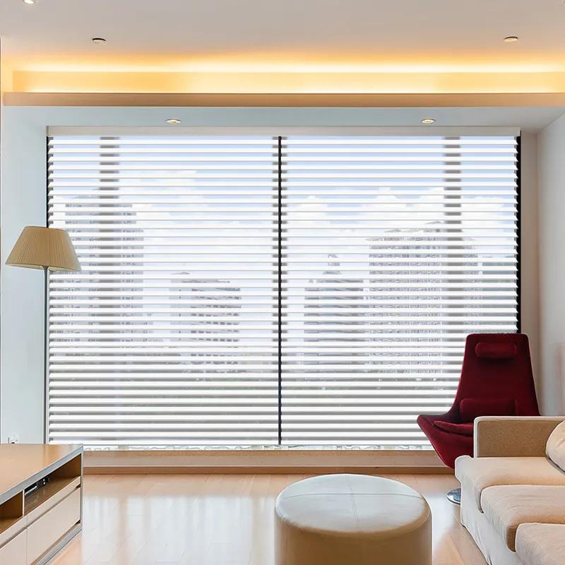 小户型别装窗帘了,现在流行这么装,整洁美观,拍照给大家看看