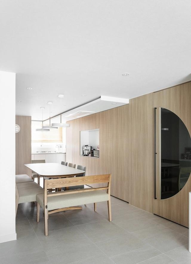 夫妻俩打造的现代简约家,163㎡双主卧,一人一间分房睡,真香