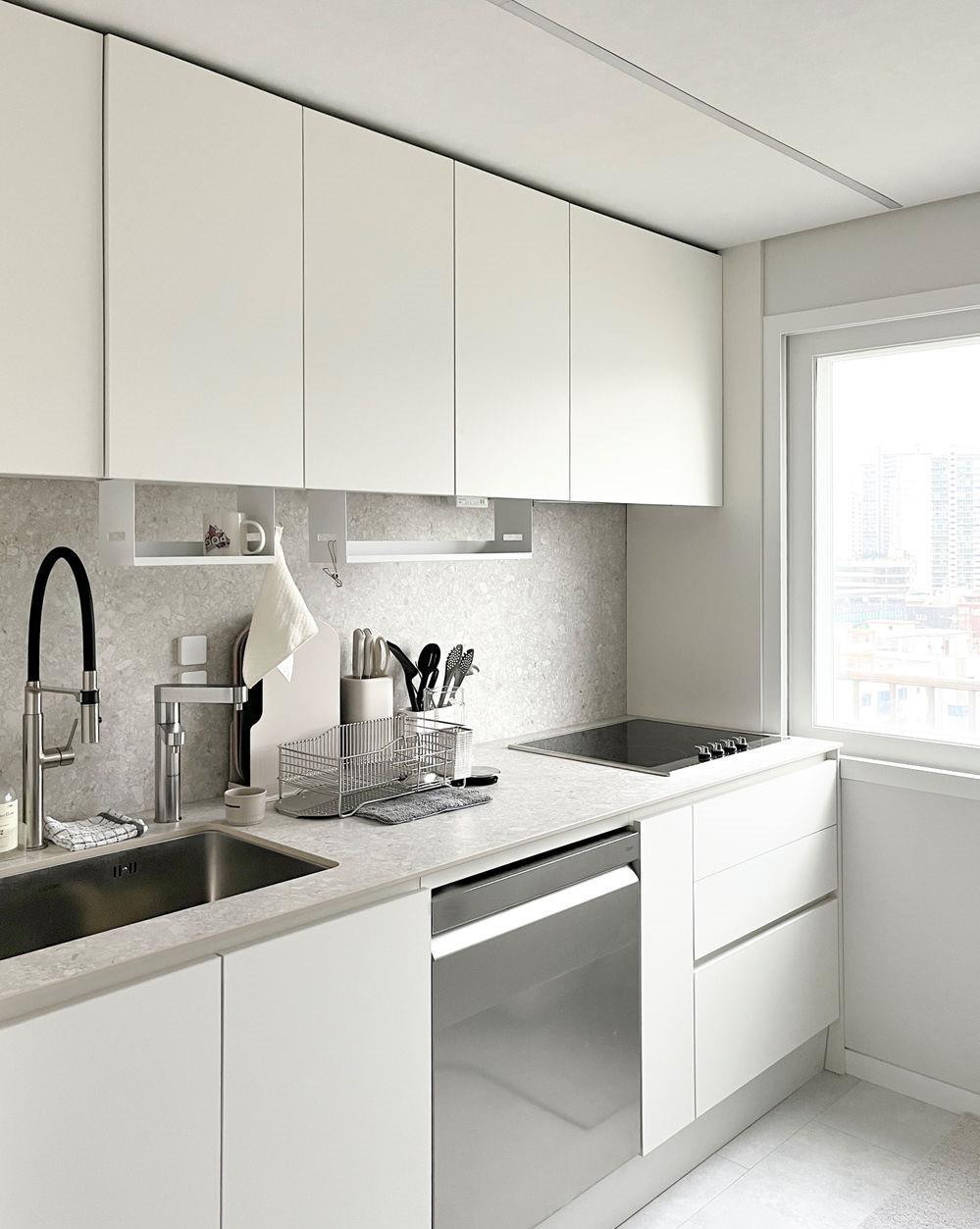 108㎡改造前后对比,单是客厅就被拆成4大功能!玄关让人眼前一亮