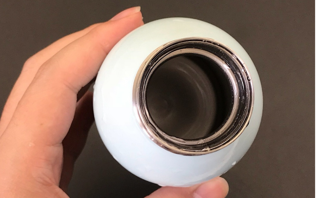 茶杯“太深”没法洗?老保姆教你1个小妙招,污垢自己掉下来