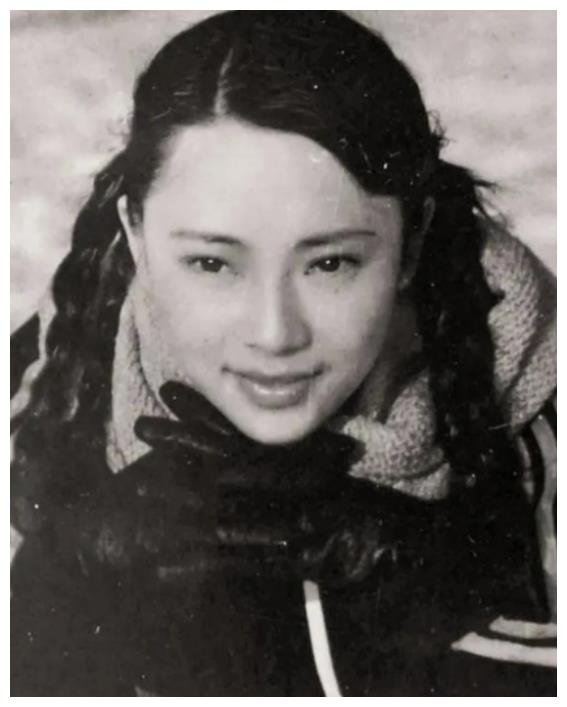 李连杰|同样是李连杰基因,利智的女儿和黄秋燕的女儿,差别怎么这么大