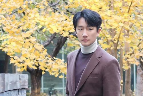 肖战|赵丽颖成剧本“御用女主”,肖战为何无人敢遛?用心做剧才是王道