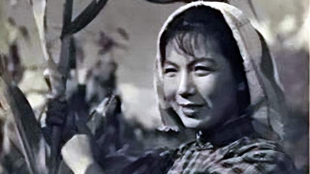 田华|老戏骨车毅去世，享年102岁，一家三代军人，大多是演员，田华行军礼送行