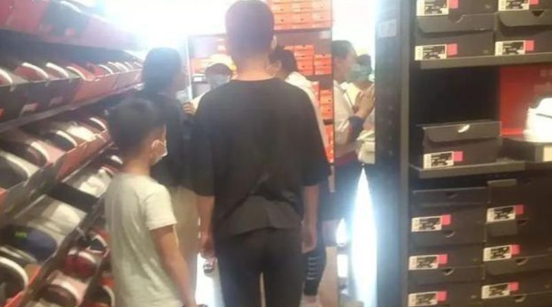 运动 耐克，被这届年轻人嫌弃了